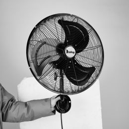 US Spec, Electric Fan 110V 10 0W 18 Inch Three-blade Aluminum Fan Industrial Wall Fan